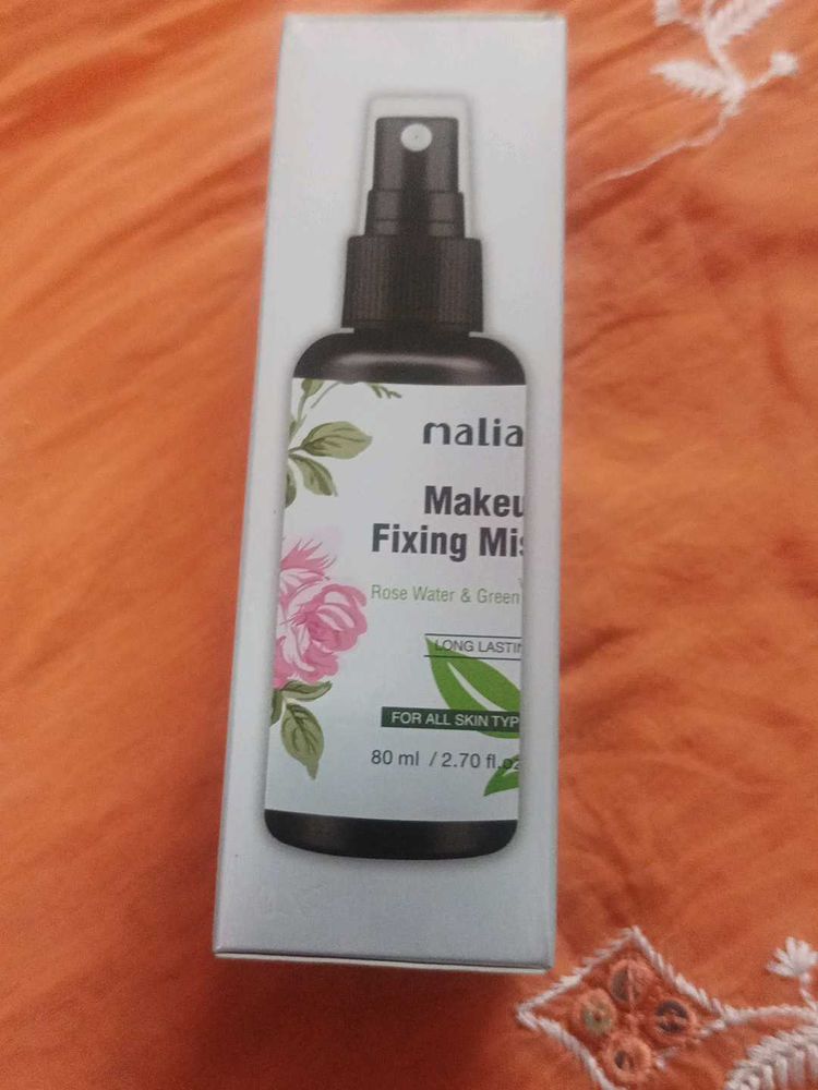 Malia Makeup Fixing Mist