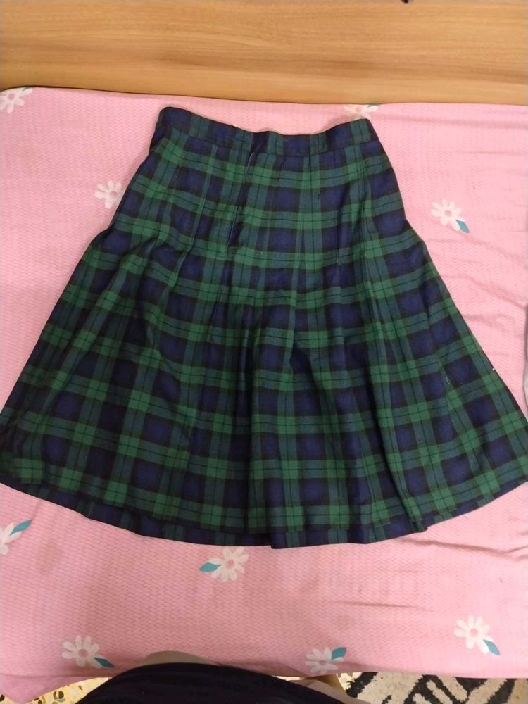 Korean Plaid green school girl Flared Skirt