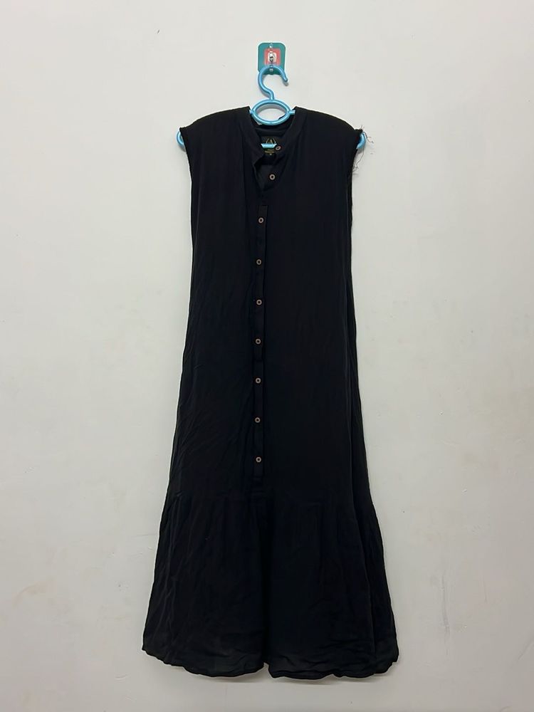 Classic Black Button-Down Maxi Dress