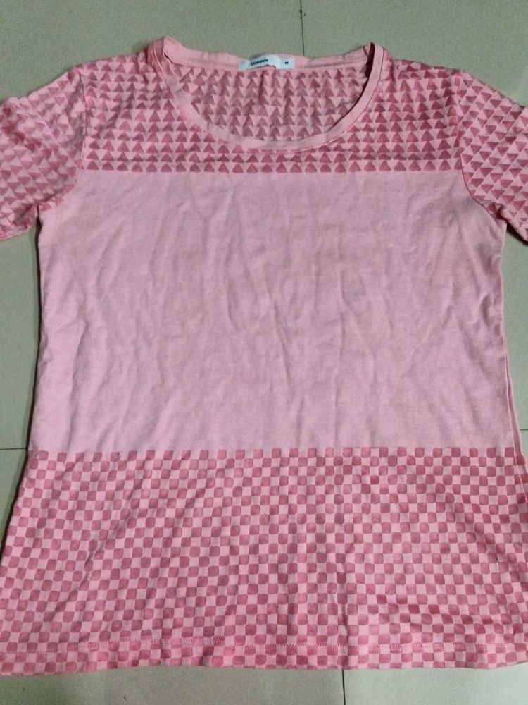 Bossini Pink  T-Shirt Graphic Print