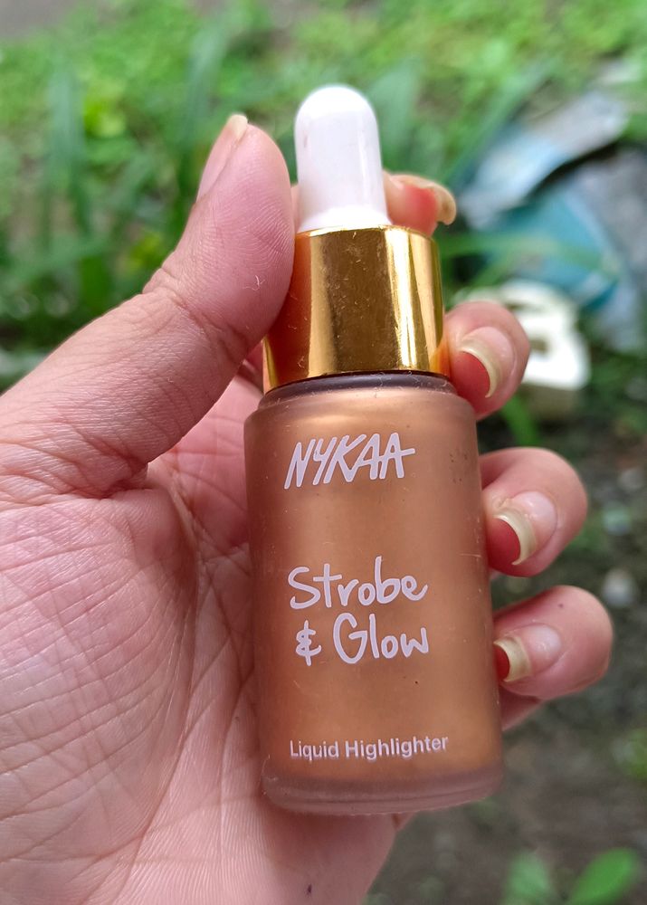 Nykaa Strobe And Glow Liquid Highlighter
