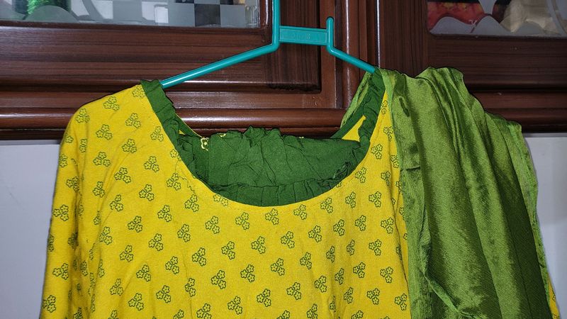 Straight Kurta With Patiala Pant And Duppata