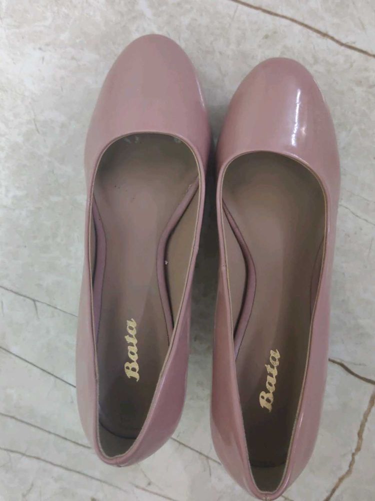 Bata Pink Patent Heels
