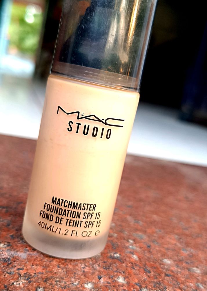 MAC STUDIO Faundton