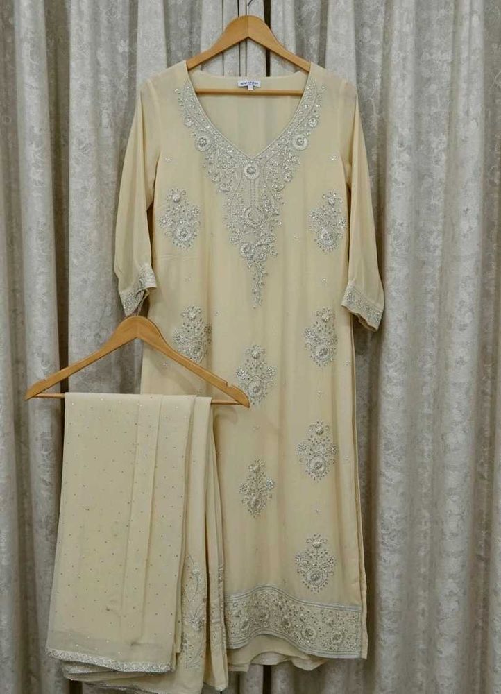 Elegant Embroidered Kurta Set