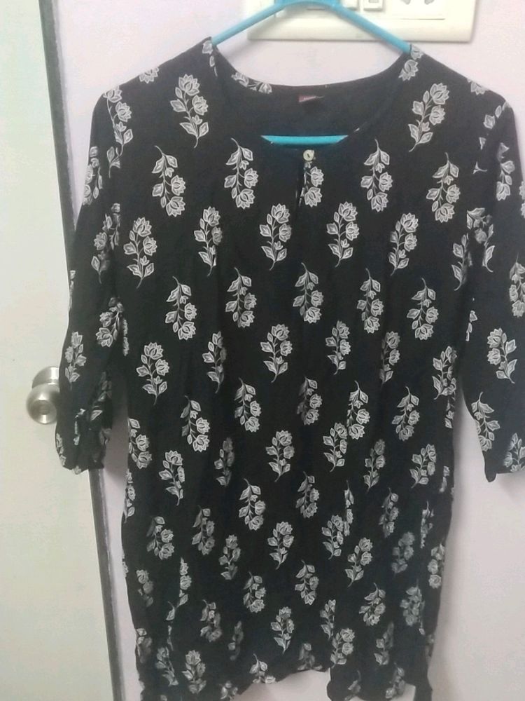 Black Short Kurti