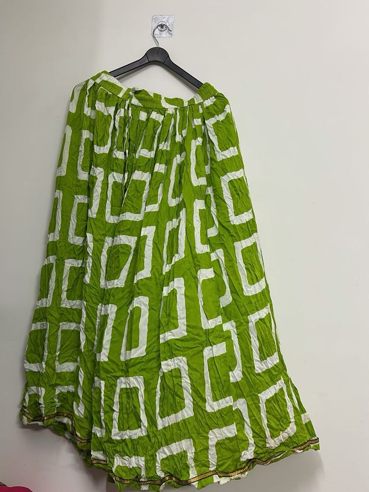 Green &amp; White Block Print Skirt