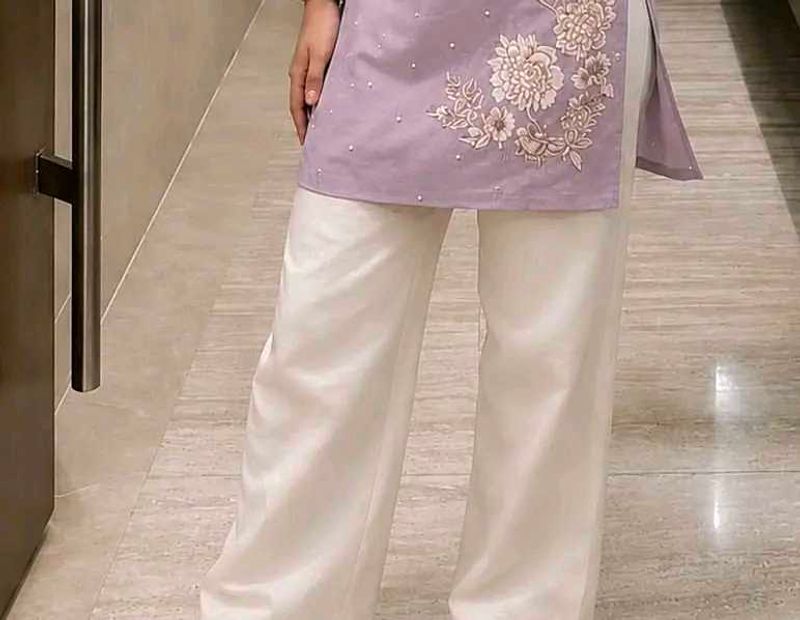 Women White Pants