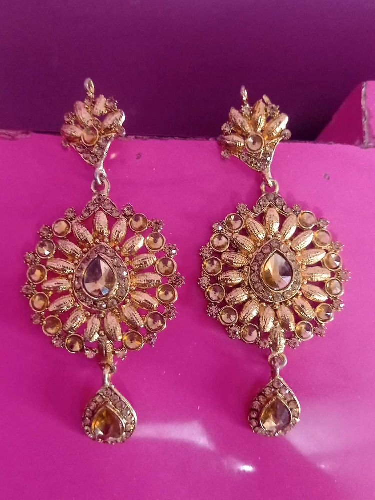Elegant Gold Stone Drop Earrings