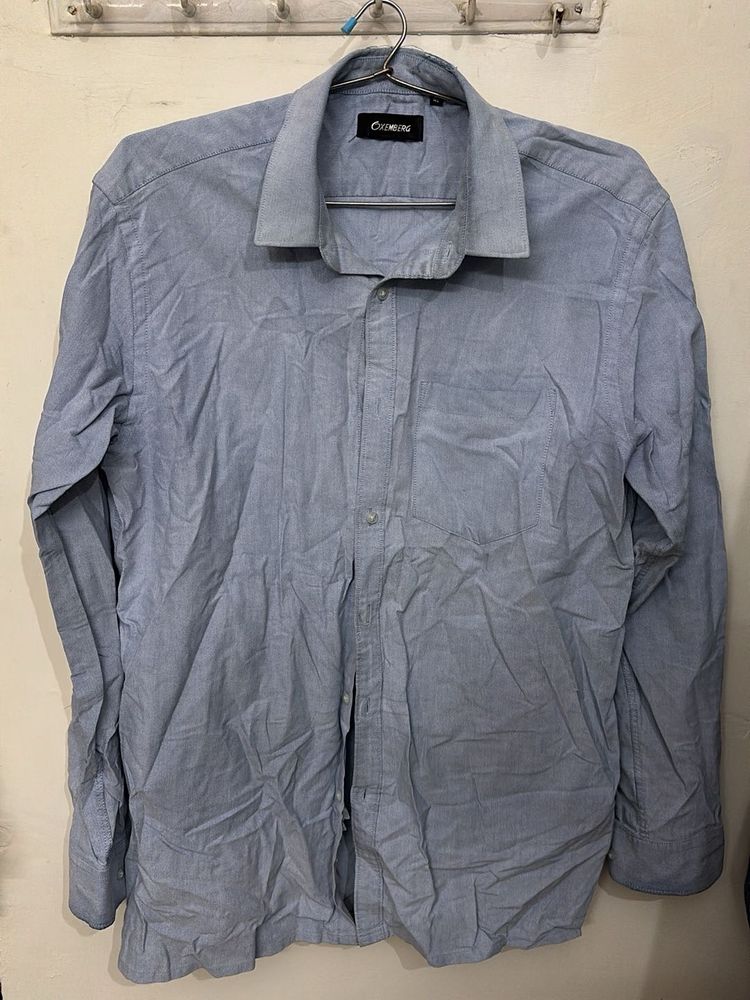 Men's Light Blue Button-Down Shirt