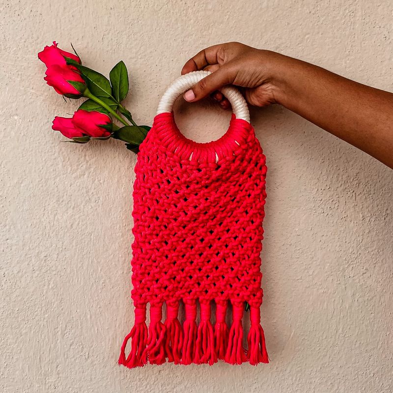 Handmade small bag with round handle