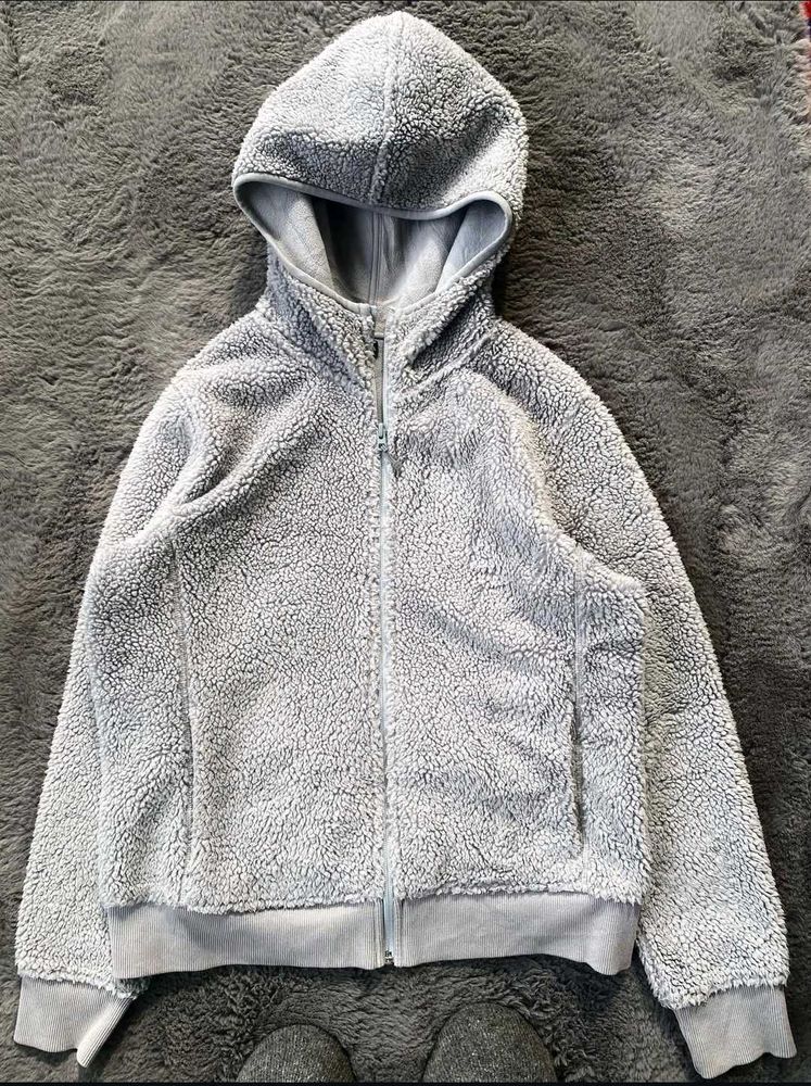 ORIGINAL UNIQLO GREY HOODIE JACKET