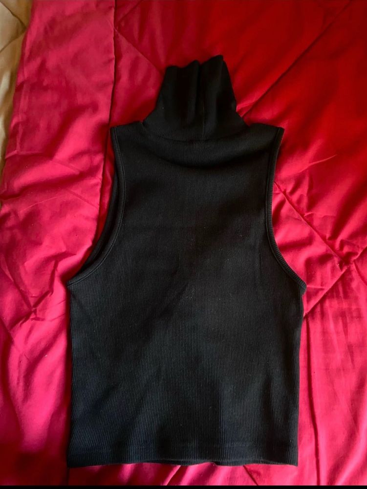 Zara Sleeveless Black Turtleneck Top
