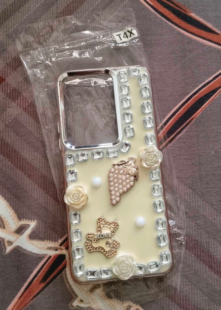 Sparkling Phone Case with Charms