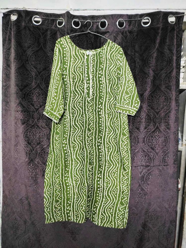 Hurry Mehandi Green Bandhani Kurti On Sale!