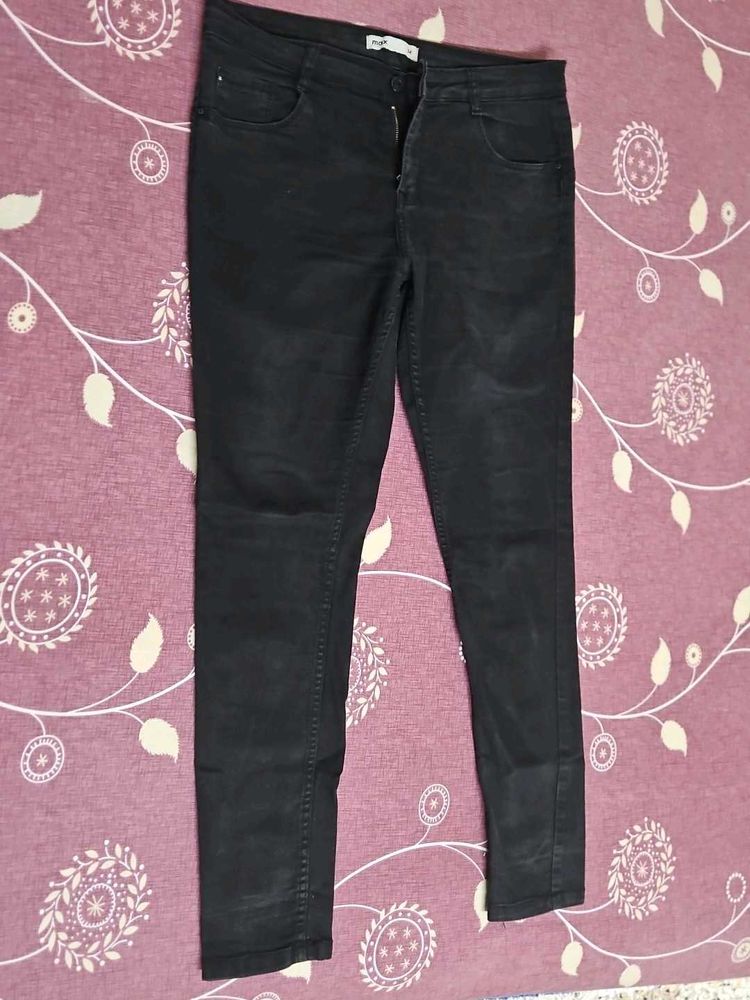 Black Slim Fit Jeans