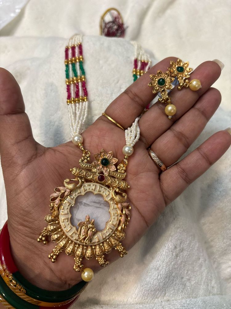 Exquisite Indian Jewelry Set