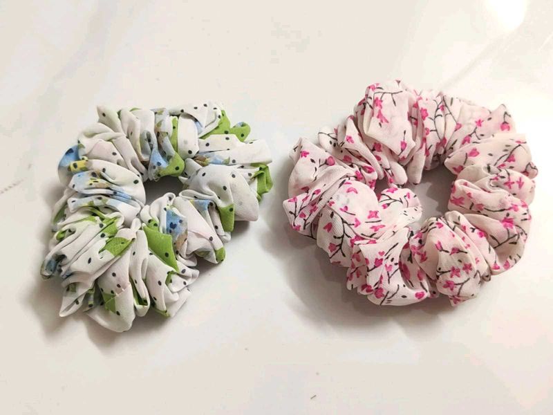 Floral Scrunchies 🌸✨ Soft &amp; Trendy