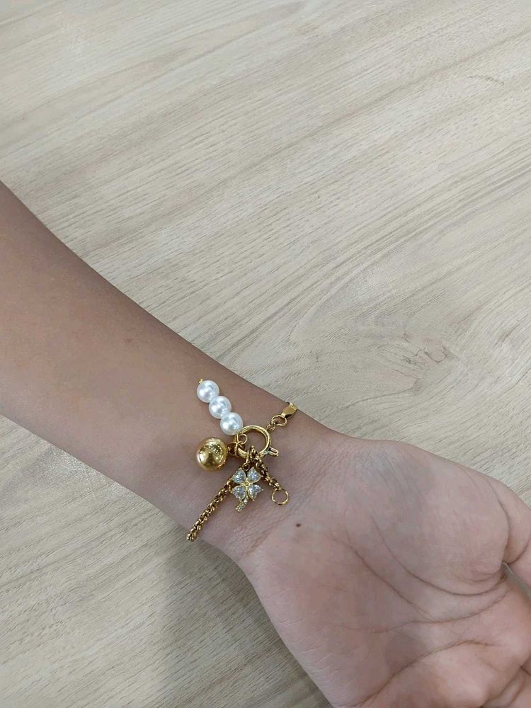 Gold Charm Bracelet with Pearls