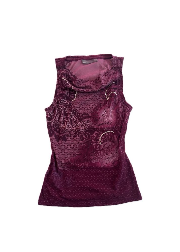 Y2K sleeveless top