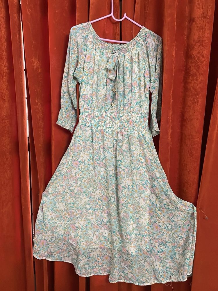 Flowy Floral Print Midi Dress