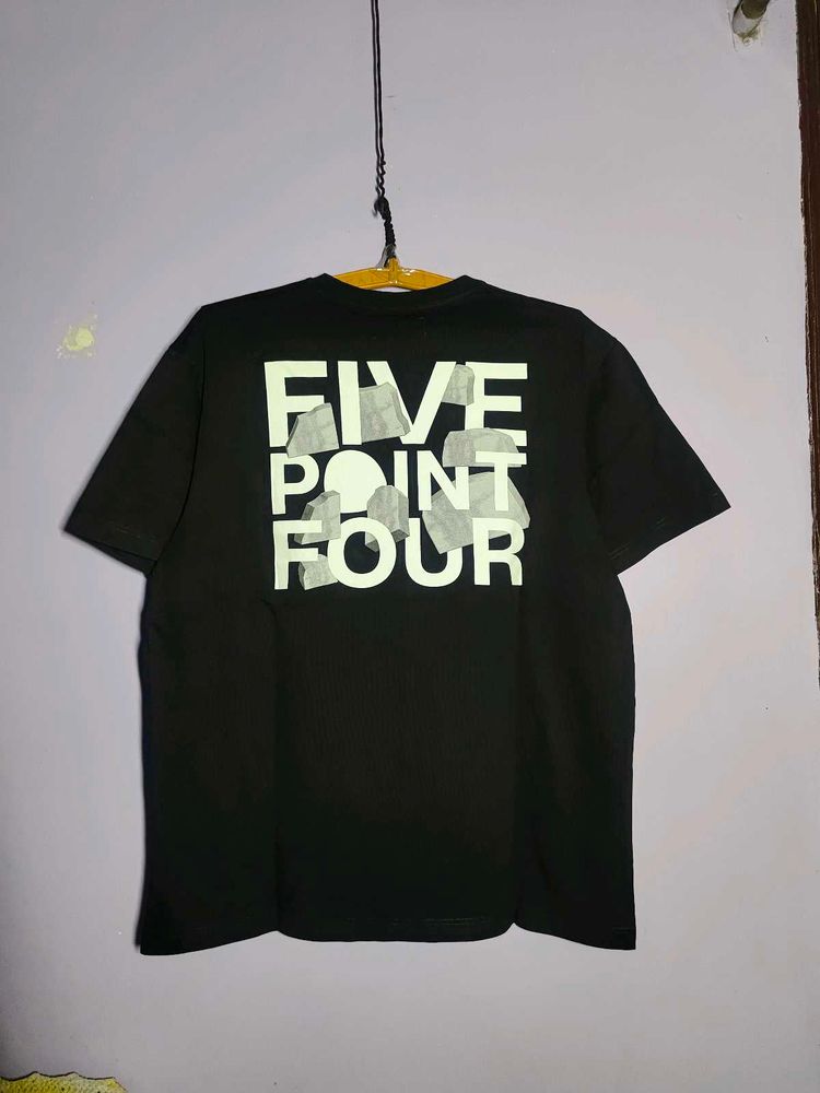 FIVE POINT FOUR Black Graphic T-Shirt
