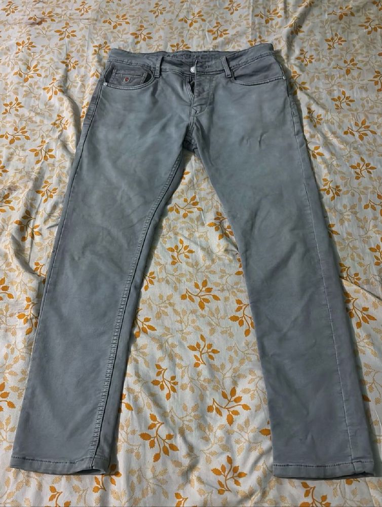 Men's Grey Diesel Jeans
