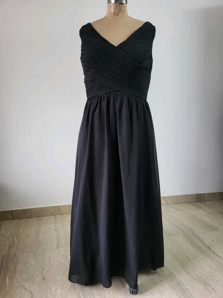 Elegant Black V-Neck Floor-Length Dress  Bust  44