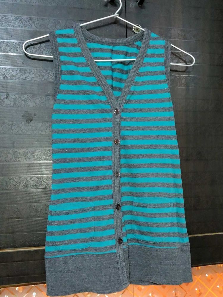 Striped Sleeveless V-Neck Top