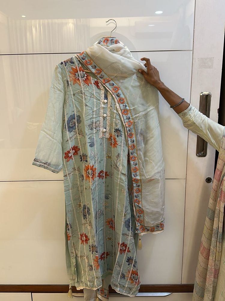 Beautiful Floral Print Kurta Set with Dupatta