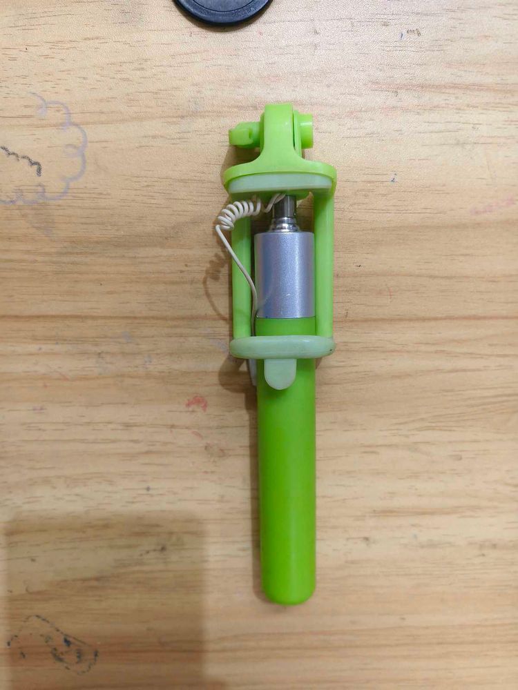Green Phone Mount Tripod