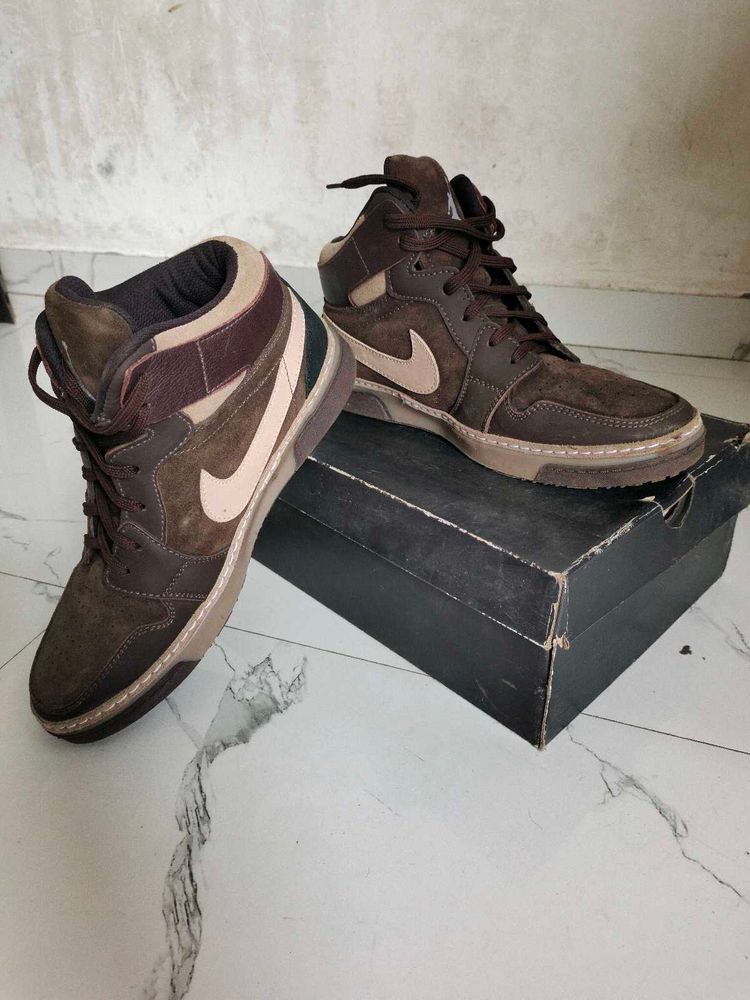 Nike Men's Brown Suede High-Top Sneakers