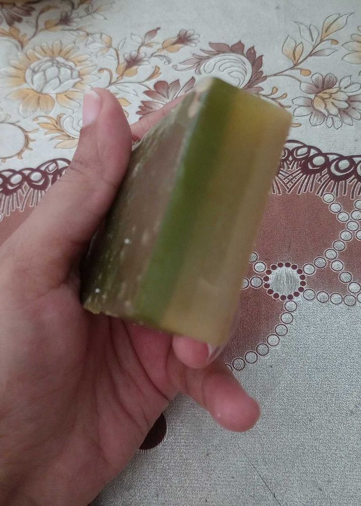 Three layer multani mitti vitamin c and neem soap