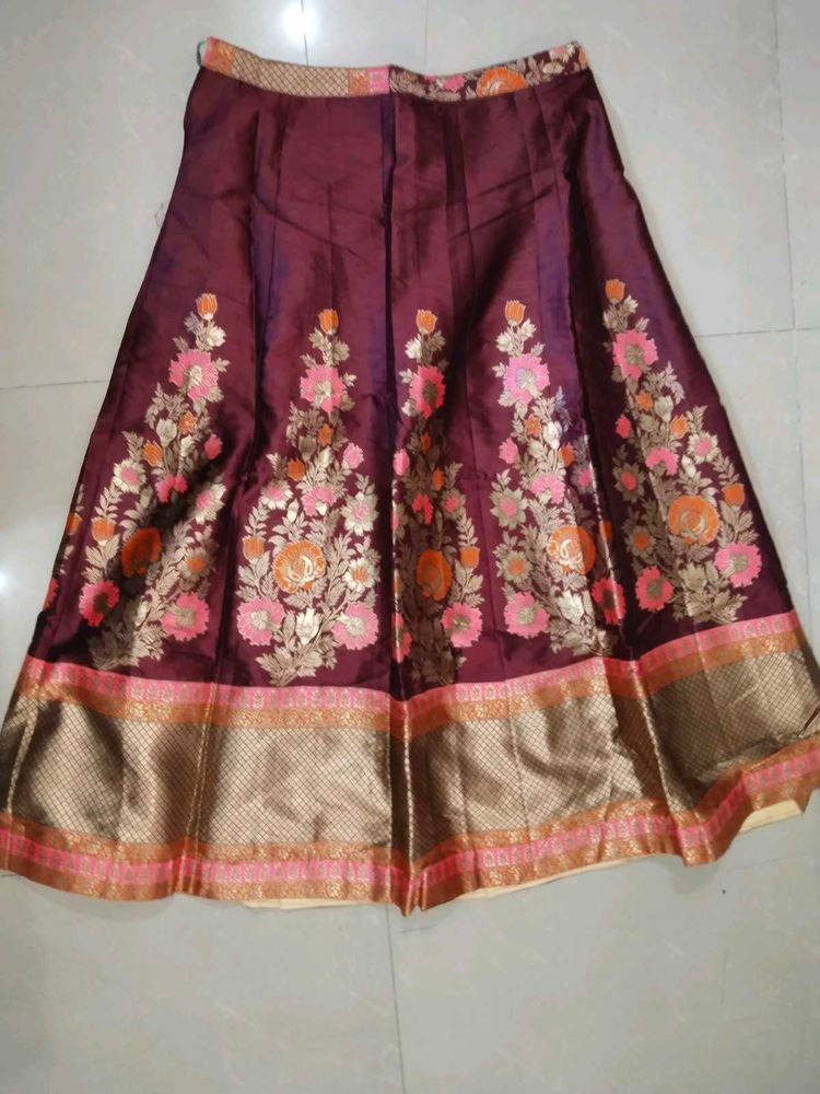 Beautiful Embroidered Lehenga Skirt navratri
