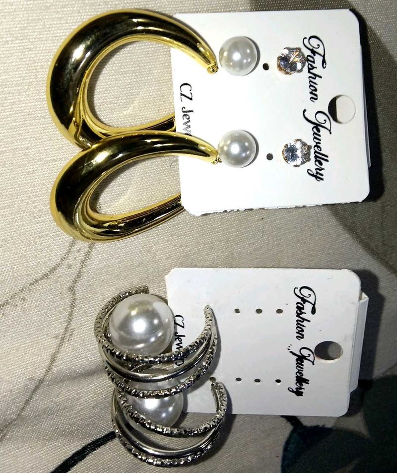 Chic Pearl &amp; Crystal Earring Set