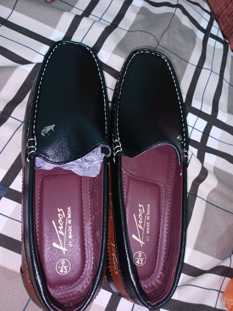 Knoos® Men Loafers In Excellent Condition.