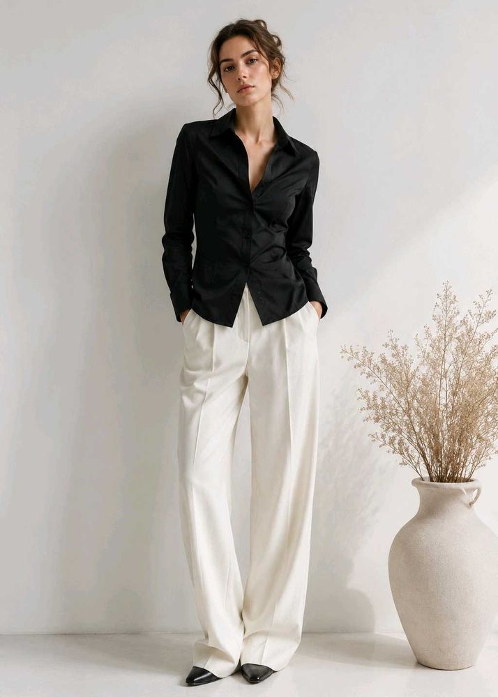 Authentic Zara Black Button-Up Shirt - Women