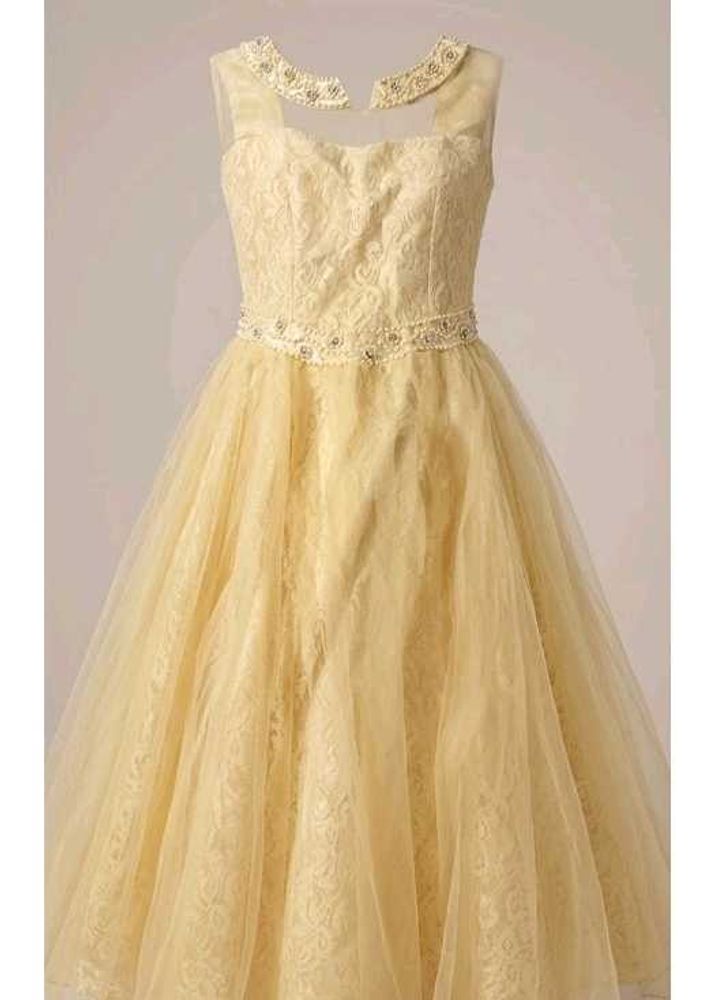 Elegant Yellow Lace Evening Gown