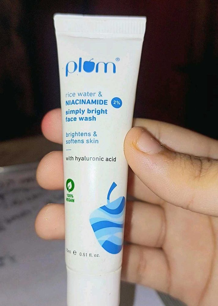 Plum Rice Water &amp; Niacinamide Face Wash