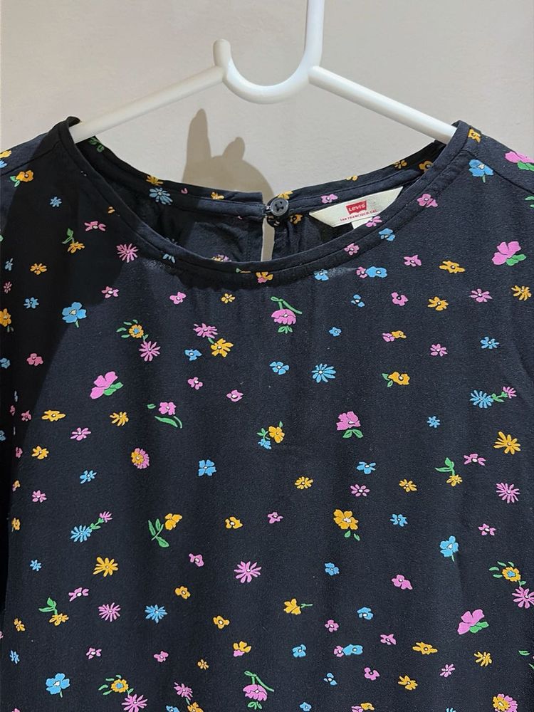 Levi's Black Floral Print Top
