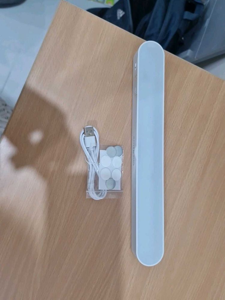 LED Light Bar &amp; USB Cable