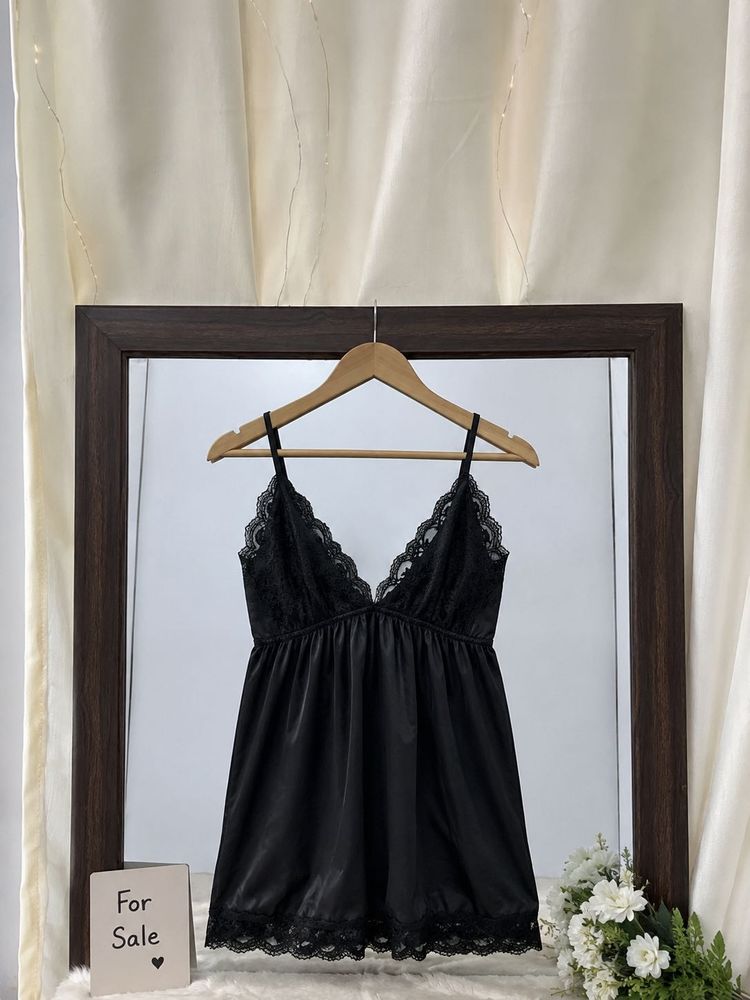 Lace Trimmed Black Sleep Dress