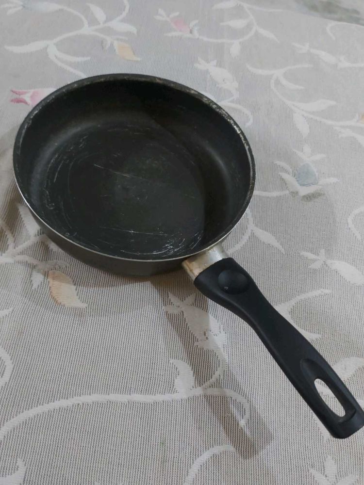 Pre-owned Non Stick Frying Pan