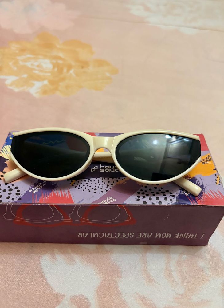 Stylish Cream Sunglasses