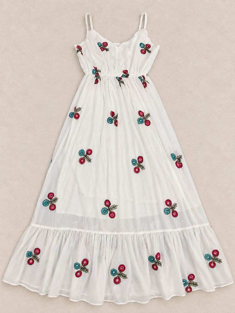 White Embroidered Tiered Dress🌷🤍