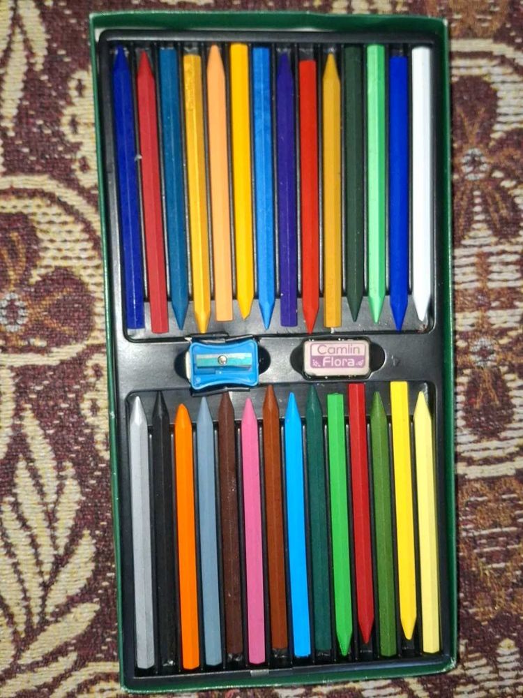Camel Colour Pencil artica plastic crayons.(all3)