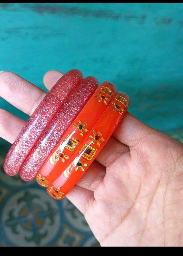 Set of 4 Sparkling Bangles
