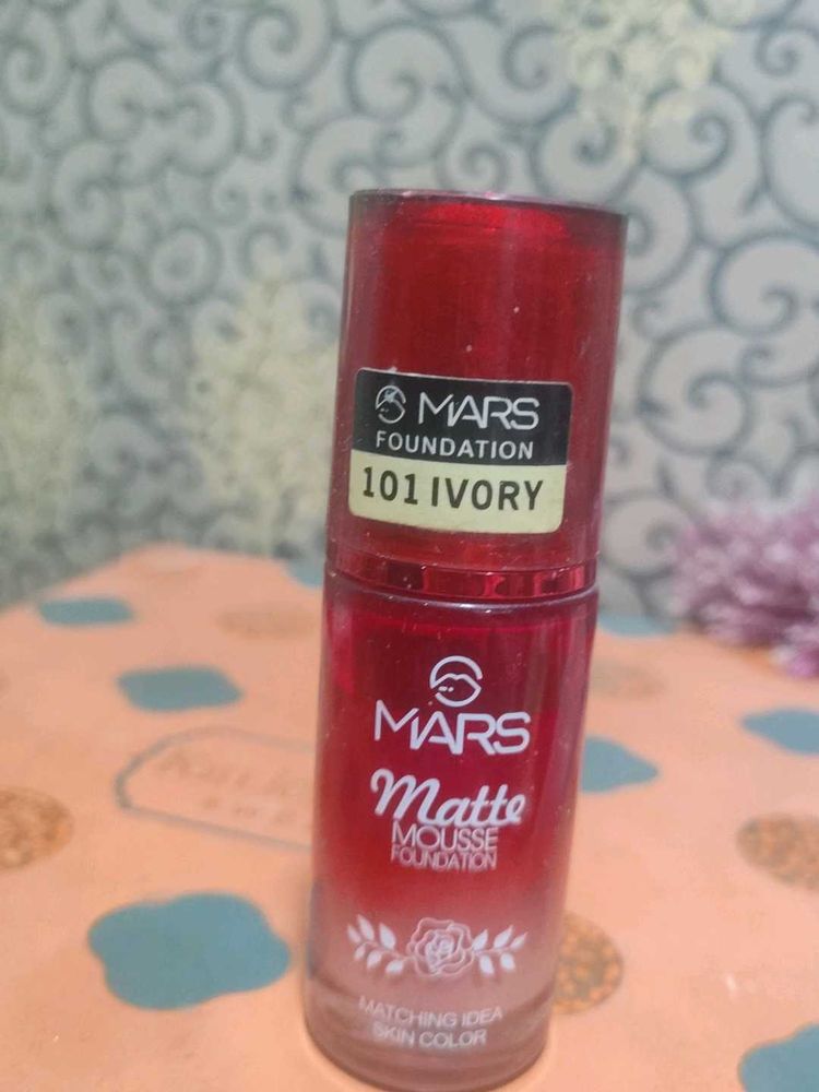 Mars Matte Mousse Foundation - 101 Ivory