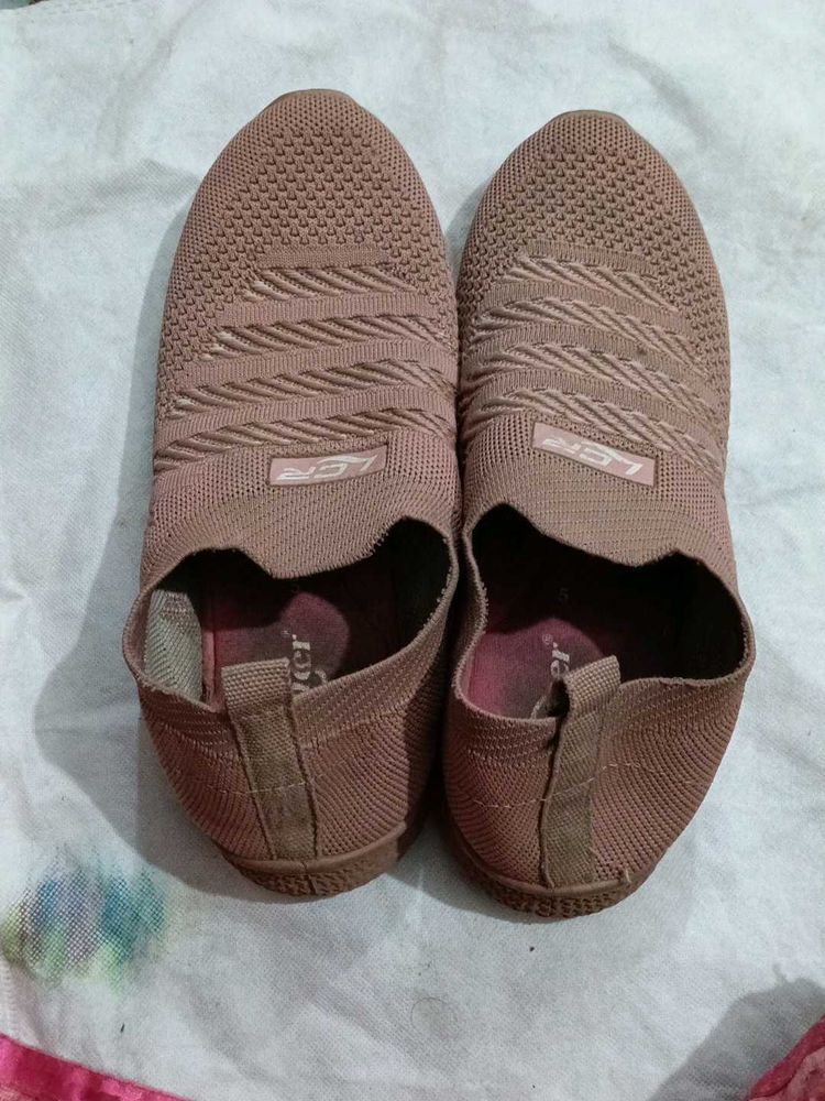 Comfortable Knit Slip-On Shoes