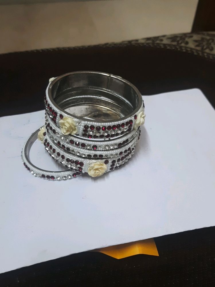 Beautiful Kada Set
